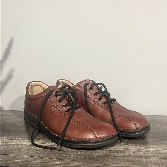 Finn Comfort Brown Oxford Derbys - Picture 1 of 7